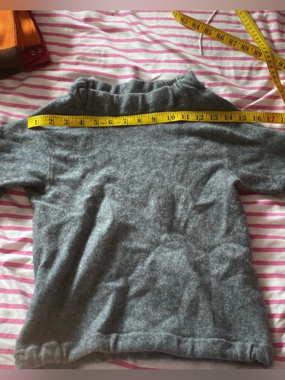 Vince Grey Boiled Cashmere Short-Sleeve Mock Neck Sweater - Perfect Condition - Picture 6 of 9